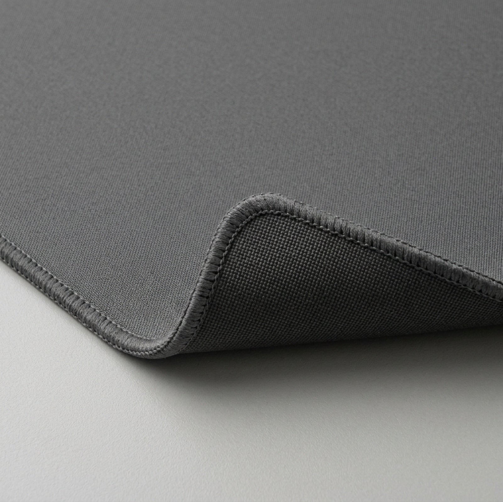 Grwnx Gridweave Extended Desk Mat 35.4 x 15.7 in Graphite - Detail view